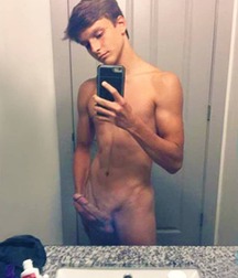 Selfie 24: Super Stash Gay Tube 5fd542f26e629.jpg