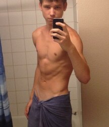 Selfies 29 Showing and sharing boys porn 602b0154a376f.jpg
