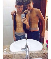 Selfies 29 Showing and sharing boys porn 602b0156ab32f.jpg
