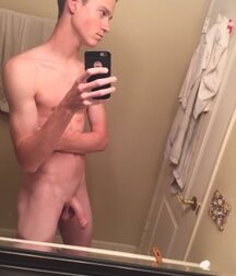 Selfie Posing pics gay tube cute 31  605670c5b7882.jpg