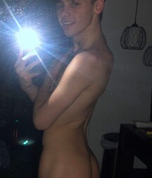 Selfies 34 Cock-a-doodle do gay tube 60adc0abc49fa.jpg