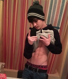 Selfies 34 Cock-a-doodle do gay tube 60adc0e32a662.jpeg