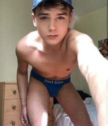 Selfies 34 Cock-a-doodle do gay tube 60adc146c2e90.jpg