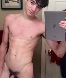 Selfie Gay Porn Studs Showing Cocks Snap 61dcefe0b813b.jpg
