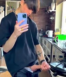 Selfies Twink Gay Porn Hard Candy 62982cdbeaf61.jpg