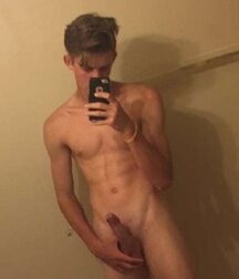 Selfie Boys Porn Showtime Cute guys big 62ba0be493674.jpg