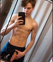 55 Selfie Size-able meat 62c352ee7689e.jpg