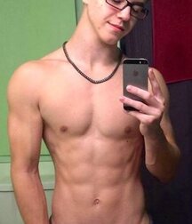 Wow Porn Boys Selfie Boners & more 62c777a2778ec.jpg