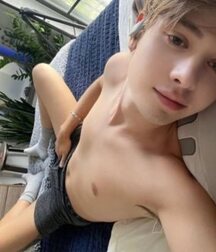 Wow Porn Boys Selfie Boners & more 62c777d4d3ecd.jpg
