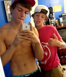 Wow Porn Boys Selfie Boners & more 62c777deb4d8d.jpg