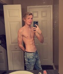 Wow Porn Boys Selfie Boners & more 62c777ec05d83.jpg