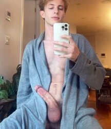 Wow Porn Boys Selfie Boners & more 62c7781a9d52a.jpg