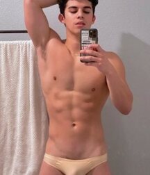 Wow Porn Boys Selfie Boners & more 62c7782ed591c.jpg