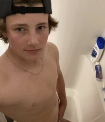 Wow Porn Boys Selfie Boners & more 62c7784bba0c8.jpg