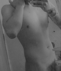 Me 5c0bece6988ad.jpg