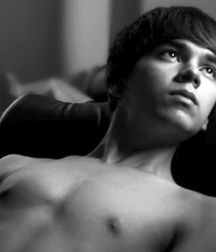 Shirtless 01 5b17e4529cbf0.jpg