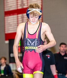 Some hot teen boys wrestling bulges (non porn) 61f24f2964880.jpg