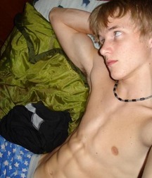 Pretty boys and armpits 1 565e1dd8b397a.jpg