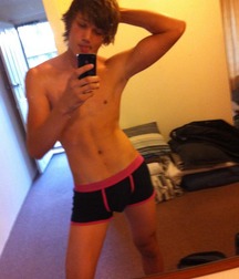 Pretty boys and armpits 1 565e1e067fddc.jpg