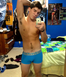 Pretty boys and armpits 1 565e1e27b418f.jpg