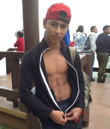 teenboys 568691384679b.jpg