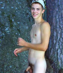 boys 56c9073d4e606.jpg