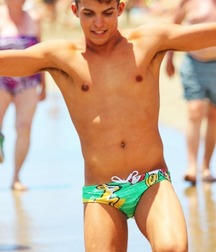 Uploaded by:zoly20 5dda670dd6852.jpg