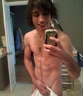 boys non nude 524eda8b08113.jpg