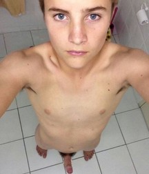 Boys 323 5d9bcf0013dd4.jpg