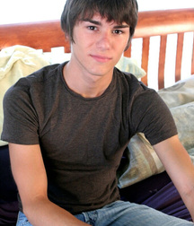 Damien 3 5b98e471b2785.jpg