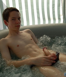Matty 5bc85d4f7347a.jpg