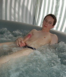 Matty 5bc85d7ed1b63.jpg