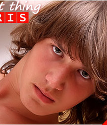 Chris 2 5bd1a0a85ea4c.jpg