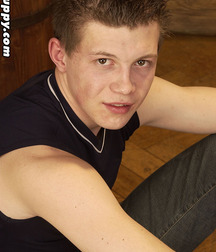 Vasil 5bd2f04f8e13a.jpg