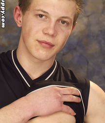 Vasil 5bd2f06cf3d24.jpg