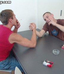 Tibor et Falcon 5bd2f4dedf6e6.jpg