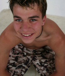 Danny-02 5be57c31444f5.jpg