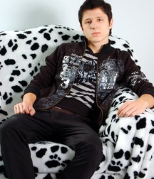 Dennis 5be819a7b4117.jpg