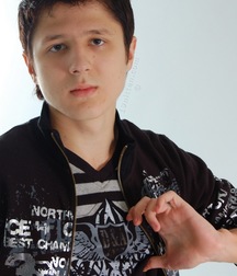 Dennis 5be819c25a0f1.jpg