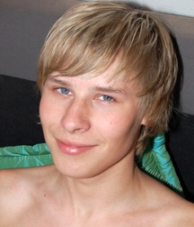 Yulian  2 5be921548c9a0.jpg