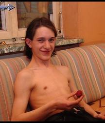 Thorsten 5bf92e593802f.jpg