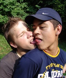 Sven & Tobi A 5c03c2374adf1.jpg