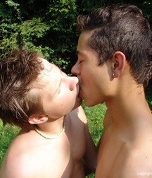 Sven & Tobi A 5c03c2673d132.jpg