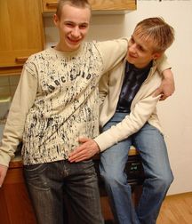 Tommy  & Klausik 5c051ee04ad27.jpg