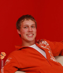 Valya 5c052006dd32d.jpg
