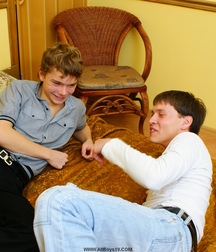 Anton & Volodya  5c0645d9ed79f.jpg