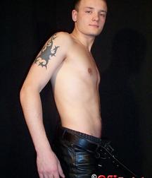 John 5c0a60d0dd326.jpg