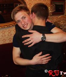 Max & Alex 5c0a64b32f73a.jpg