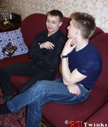 Max & Alex 5c0a64bc69f21.jpg