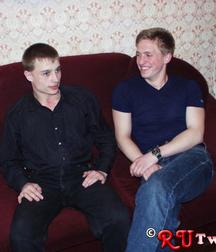Max & Alex 5c0a64c40d86f.jpg